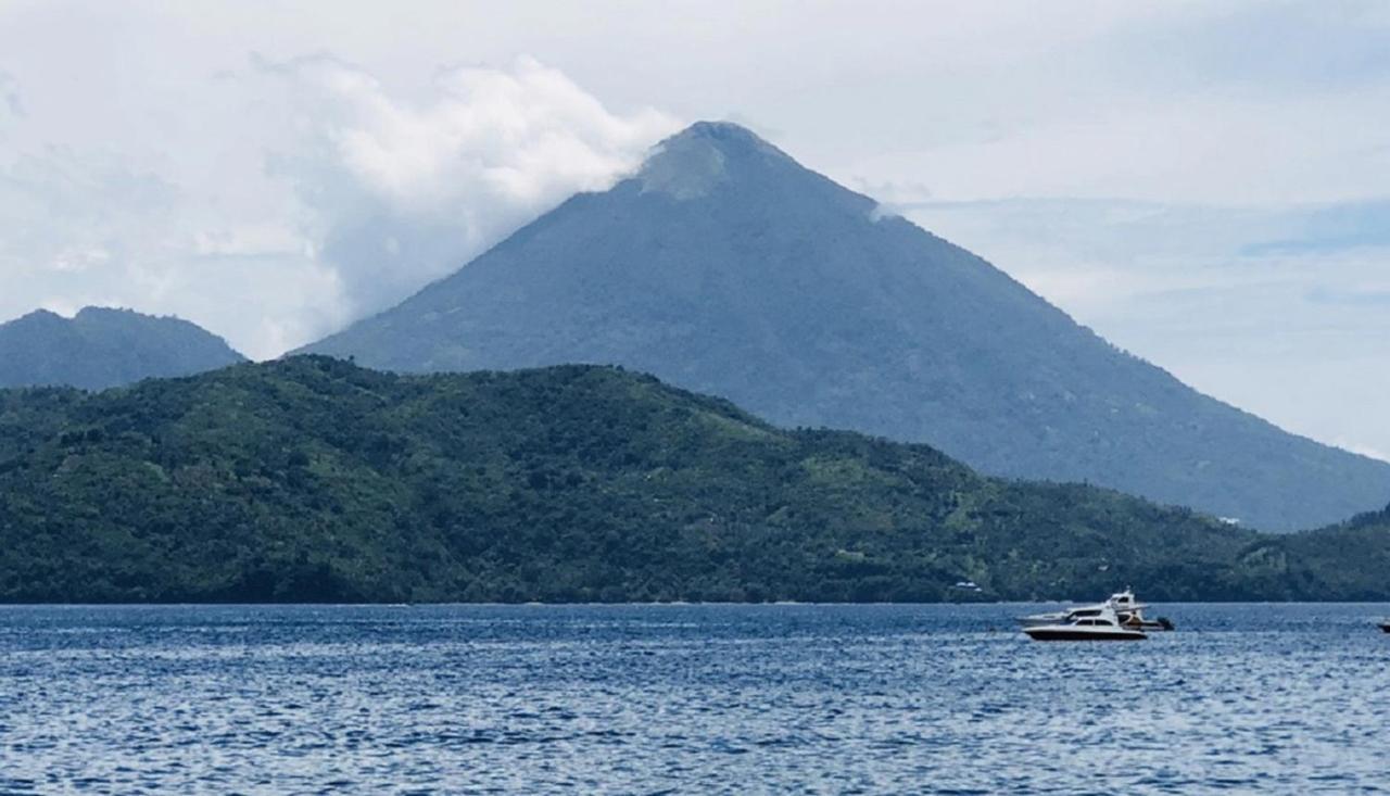 Dragon Palace Hotel By Amazing Ternate Exterior foto